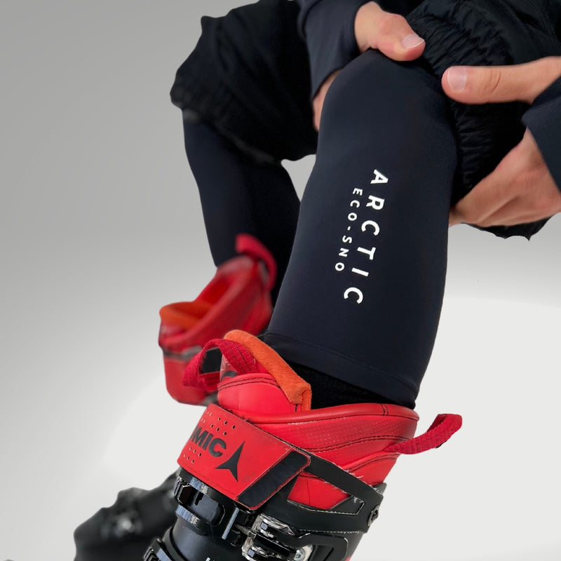 showing 3/4 thermal legging finish above ski boot